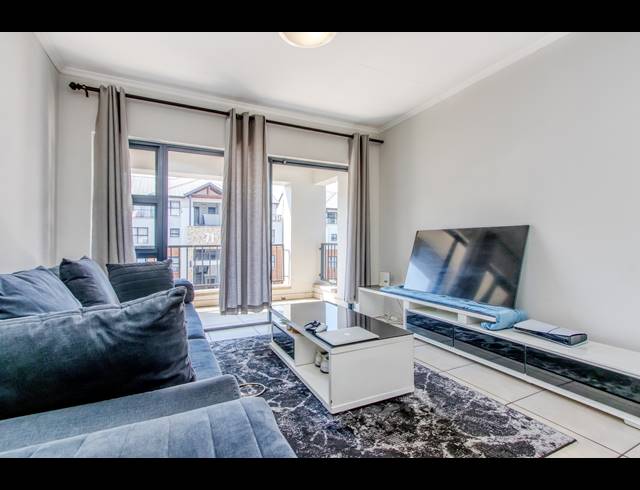 1 BEDROOM APARTMENT FOR SALE IN OLIVEDALE